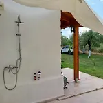 Bill & Eva's Precious Jewel Пиргадикия